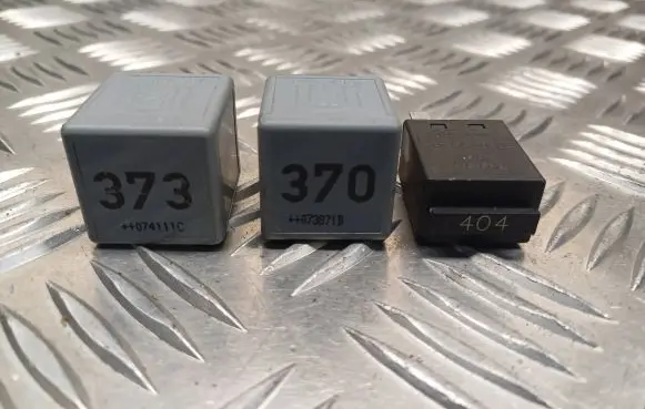 Audi A4 S4 B7 8E 8H Other relay 8D0951253A 8D0951253 7M0951253C