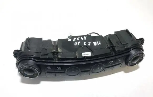 Mercedes-Benz E W211 Climate control unit 2118300385 0009080