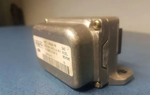 Ford Focus ESP acceleration yaw rate sensor 3M5T14B296AB 10098501044 W575M16AY9