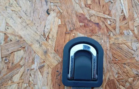 Subaru Outback Tie down hook / loop 