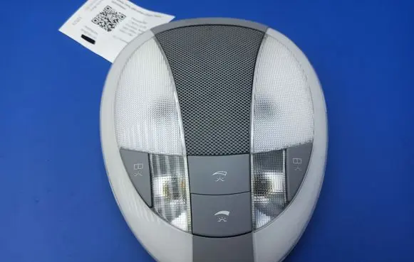 Mercedes-Benz E W211 Rear seat light A21182020017D43 A2118202001 2JM00825710