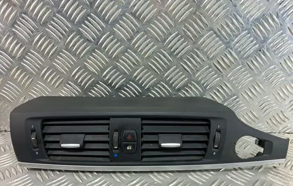 BMW X3 F25 Dash center air vent grill 9184742