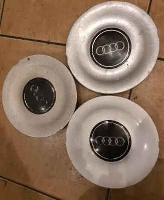 Audi A6 S6 C4 4A Original wheel cap 4A0601165