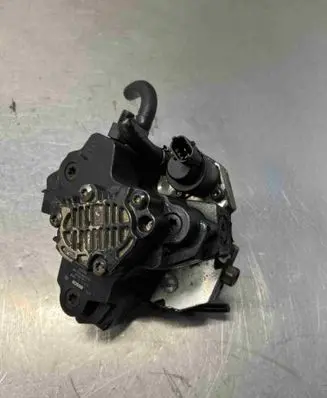 Volvo XC90 Fuel injection high pressure pump 0445010043