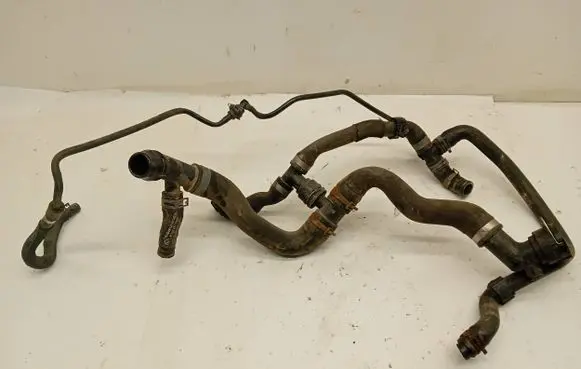 Audi A4 S4 B9 Coolant pipe/hose 