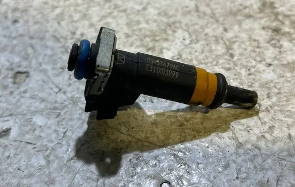 Dodge VAN RAM Fuel injector 05057479AC