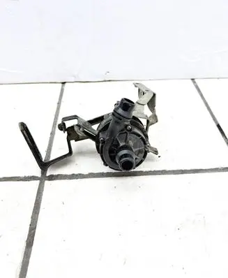Mercedes-Benz C W205 Electric auxiliary coolant/water pump