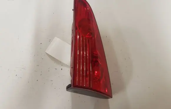 Peugeot 607 Tailgate rear/tail lights