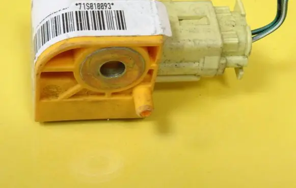 Suzuki Liana Airbag deployment crash/impact sensor 3893054G00000