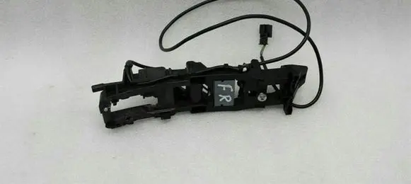 Mercedes-Benz CLS AMG C219 Front door exterior handle/bracket A2117600234
