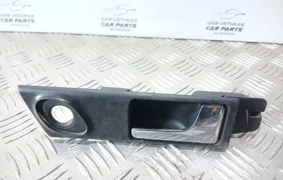 Audi A6 S6 C4 4A Rear door interior handle 4A0839020