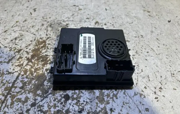 Jeep Cherokee Tailgate/trunk control unit/module 68234603AA 15107 T1045D0832