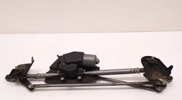 Mitsubishi Eclipse Cross Front wiper linkage and motor ACM100