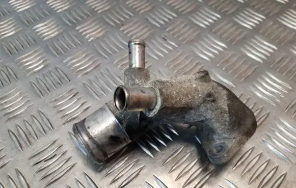Toyota Land Cruiser (J120) Engine coolant pipe/hose