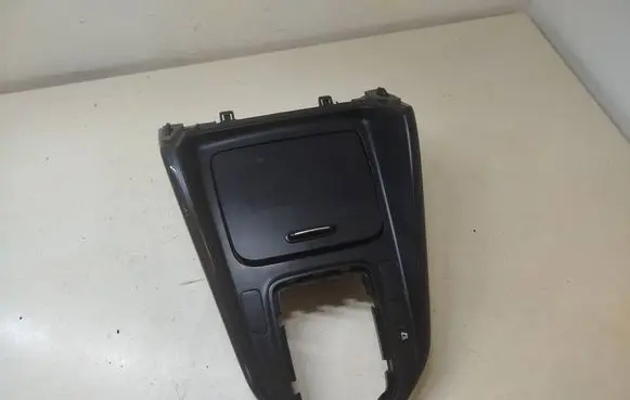 KIA Carens III Gear shifter surround trim plastic 84650A4526 84633A4900 84630A4900
