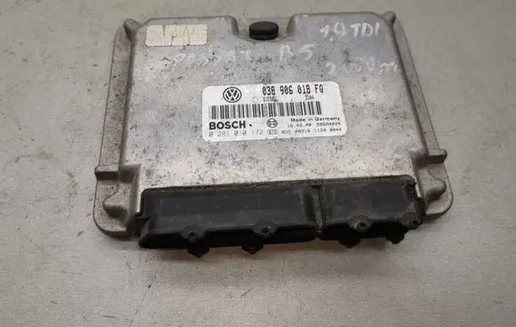 Volkswagen PASSAT B5 Engine control unit/module 038906018FQ 0281010172