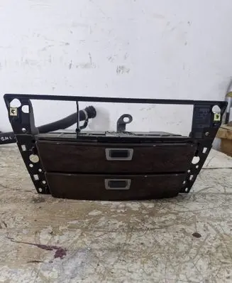 BMW 7 E65 E66 Dashboard storage box/compartment 12145100 311520700