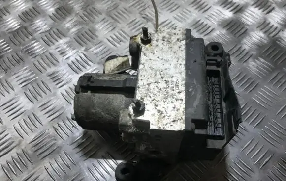 Audi A4 S4 B5 8D ABS Pump 8d0614111 0265211002