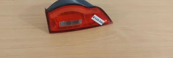 Jaguar F-Pace Tailgate rear/tail lights HK8315K272AA