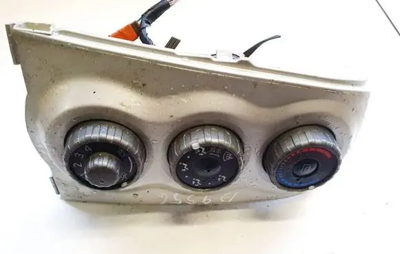Toyota Yaris Climate control unit 554060d190 55406-0d190