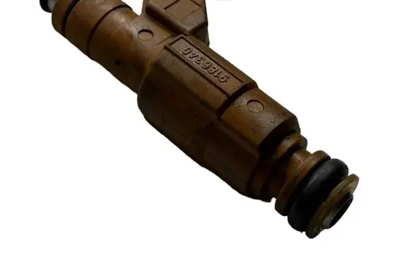 Volvo XC90 Fuel injector 9186340