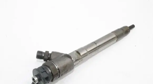 Maserati Quattroporte Fuel injector 35062015F 0445110523