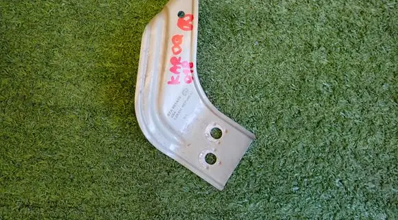 Skoda Karoq Fender mounting bracket 57A821432