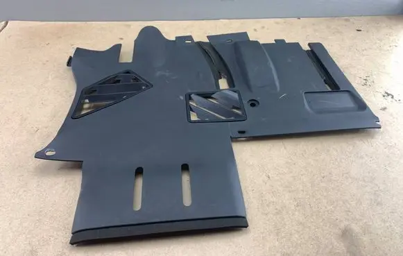 BMW 7 E38 Dashboard lower bottom trim panel 8185137 51458185137