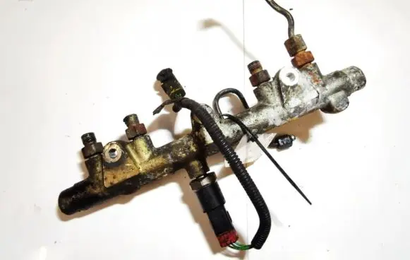 Citroen C5 Fuel main line pipe 0281002283 0445214010