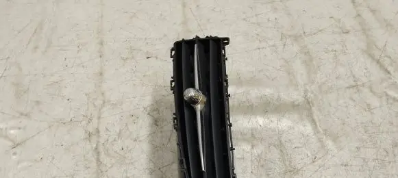 Volvo S90, V90 Dash center air vent grill 31366589