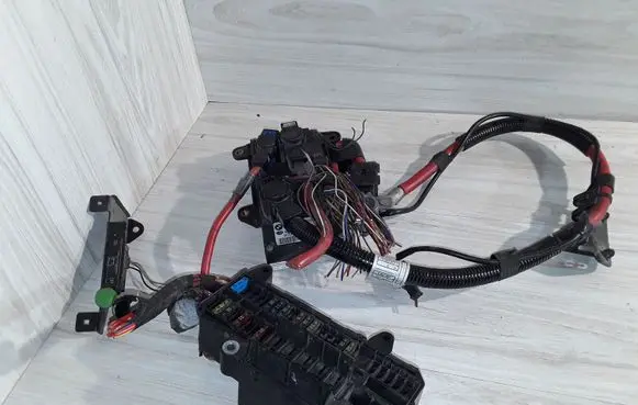 BMW 7 E65 E66 Power management control unit 6908745 6953995