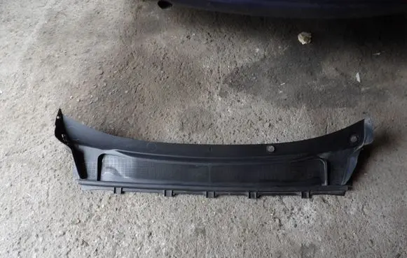 Ford Puma Wiper trim L1TBS02222