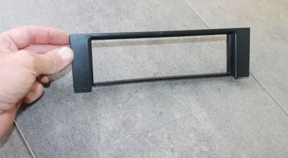 Radio/GPS head unit trim