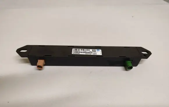 Chrysler Pacifica Antenna control unit 68306857AA 91017AB 00534042660