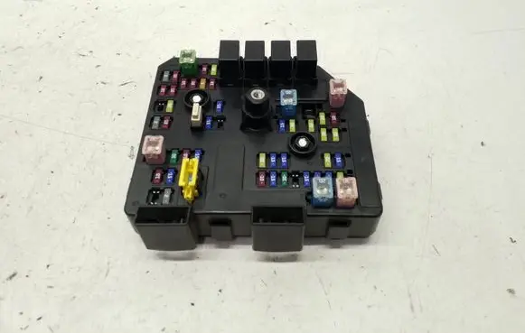 Opel Antara Fuse module 95137841