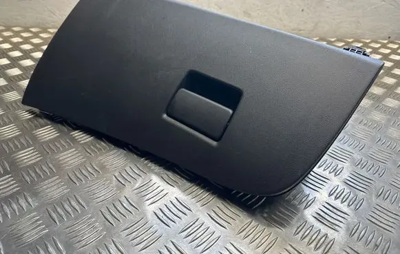 Opel Insignia B Glove box 39097522 4122500000000J