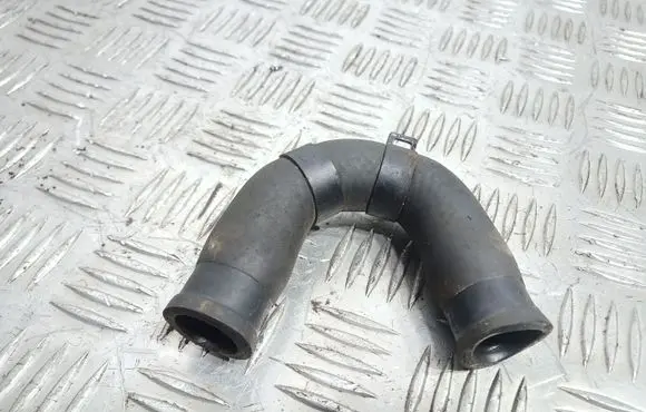 KIA Sorento Engine coolant pipe/hose