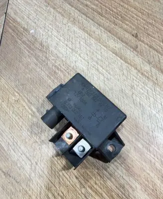 Mercedes-Benz E W211 Charging relay A0025426419 12V100A 0332002167