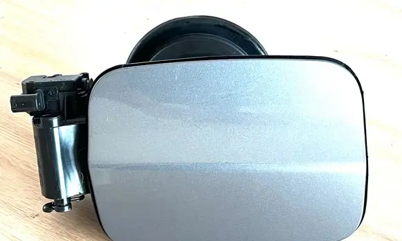 BMW X6 F16 Fuel tank cap trim 7297009
