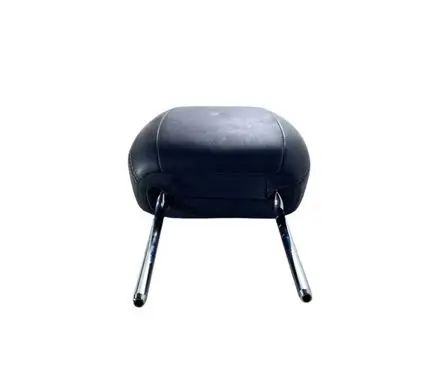 Ford Mustang VI Front seat headrest 