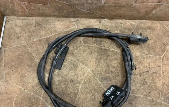 Mercedes-Benz SLK R172 Windshield washer spray nozzle A1728690014
