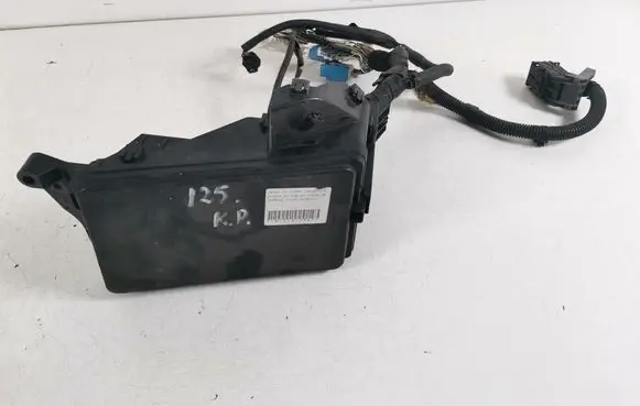 Lexus IS 220D-250-350 Fuse module 82666-30730