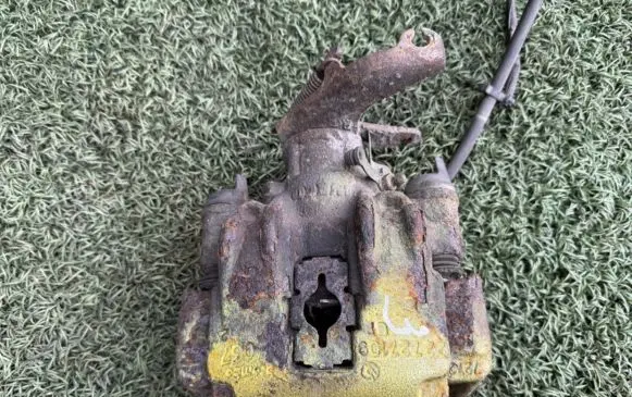 Iveco Daily 3rd gen Rear brake caliper 22727109