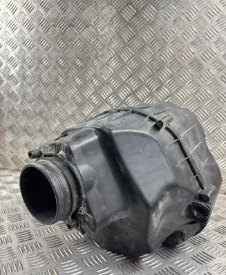 Audi A8 S8 D4 4H Air filter box 4H0133823