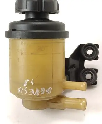 Hyundai Coupe Power steering fluid tank/reservoir 20260211HCR1521