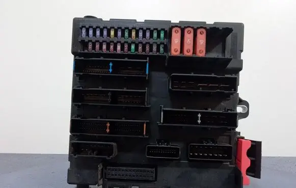 Opel Signum Fuse box set 93186630