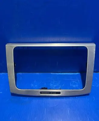 Volkswagen PASSAT B6 Radio/GPS head unit trim 3C0858069P