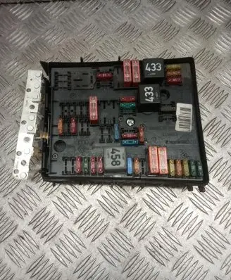 Audi A3 S3 8P Fuse box set 1K0937124H