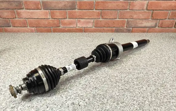 Mini One - Cooper F56 F55 Front driveshaft 8661686 5A2DFE8 8611932