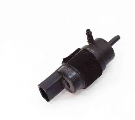 Audi A4 S4 B9 8W Windscreen/windshield washer pump 8K5955647